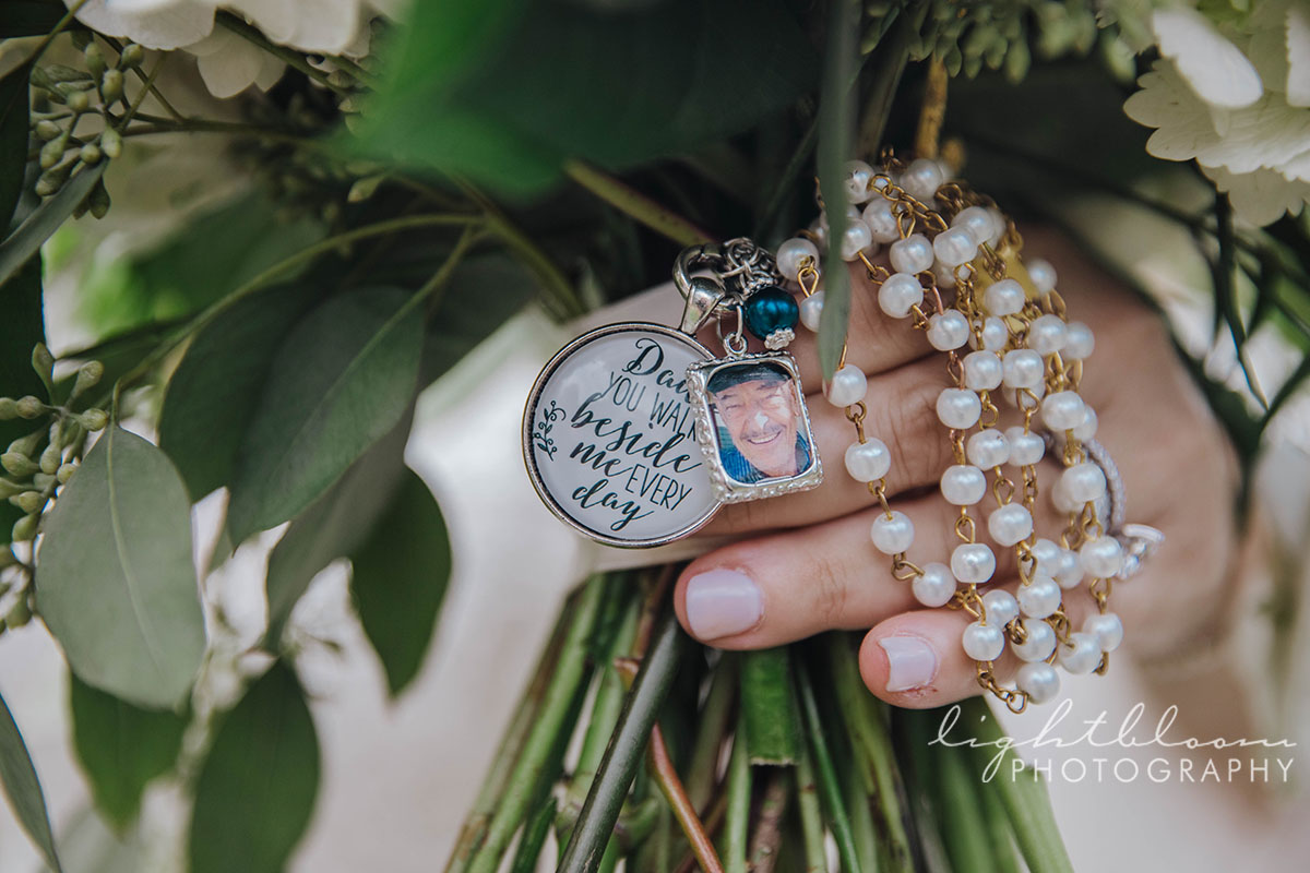 Bluewater Grill Airlie Gardens Wedding Photographer